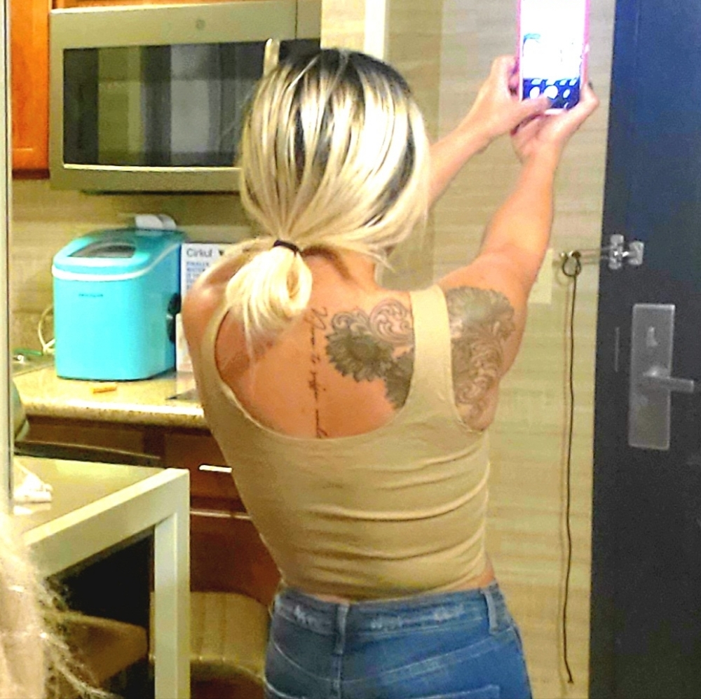 Top - Picture 2 of 5
